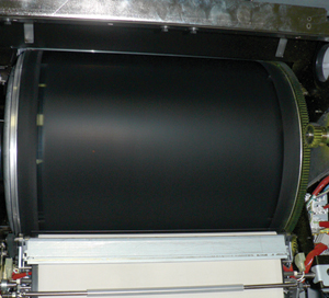 Промежуточный (офсетный) цилиндр печатного аппарата