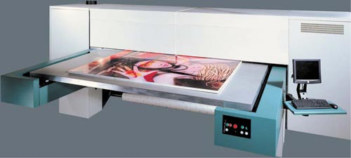 Широкоформатный принтер NUR Tempo Q с подвижным вакуумным столом