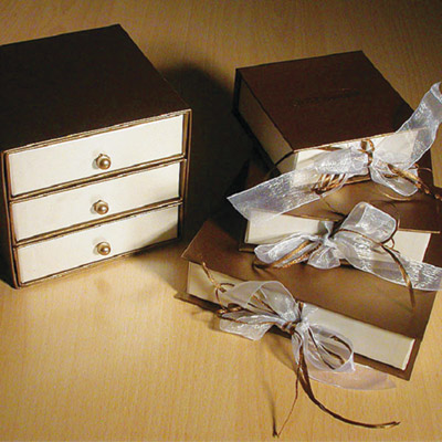 Подарочная упаковка для шоколадных изделий (коллекция Sirio Pearl, оттенки Fusion Bronze и Oyster Shell)