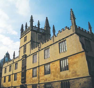 Здание Bodleian Library в Оксфорде
