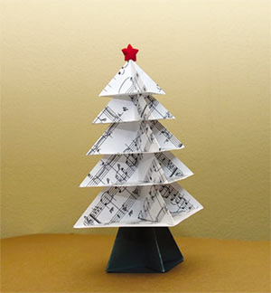 Рис. 2. Оригами и поделки как интересная и недорогая альтернатива традиционным новогодним и рождественским украшениям
