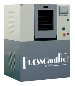 Рис. 8. Ламинатор PressCardPro (а) и вырубной пресс PunchCardPro (б) для производства пластиковых карт