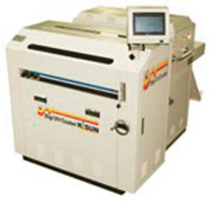 Рис. 9.  Лакировальный автомат Digi UV Coater RDC-36R2T фирмы Kisun