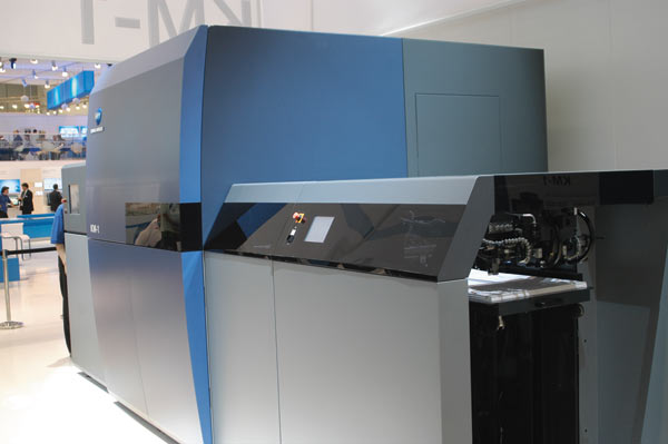 Струйная цифровая печатная машина KM-1