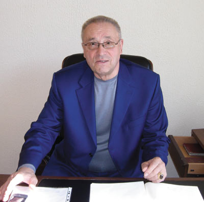 Акрам Джапарович Бобрович — руководитель типографии «Наука»