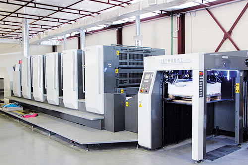 Печатная машина Komori H-UV в типографии Apple Juice Printing