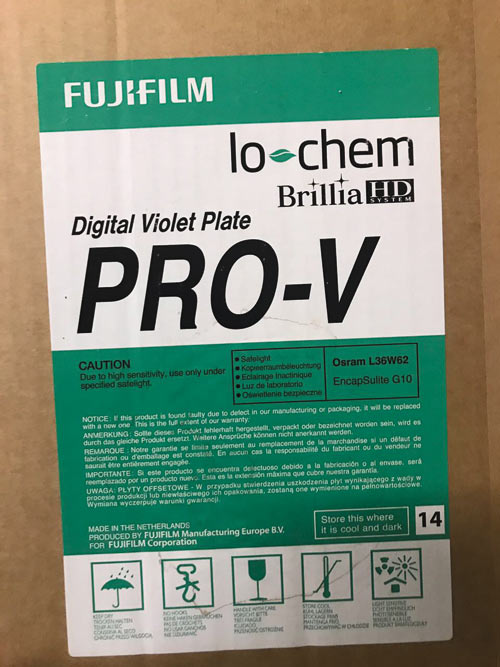 Рис. 5. Фиолетовые пластины 
Fujifilm Brillia PRO-V
