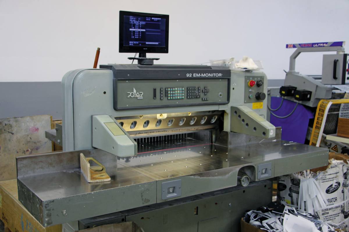 Послепечатное оборудование типографии «А-Гриф» позволяет выпускать практически весь спектр коммерческой полиграфической продукции