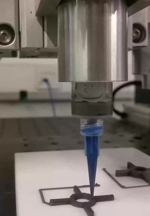 Печатающий узел с соплом принтера, работающего по технологии DIW
