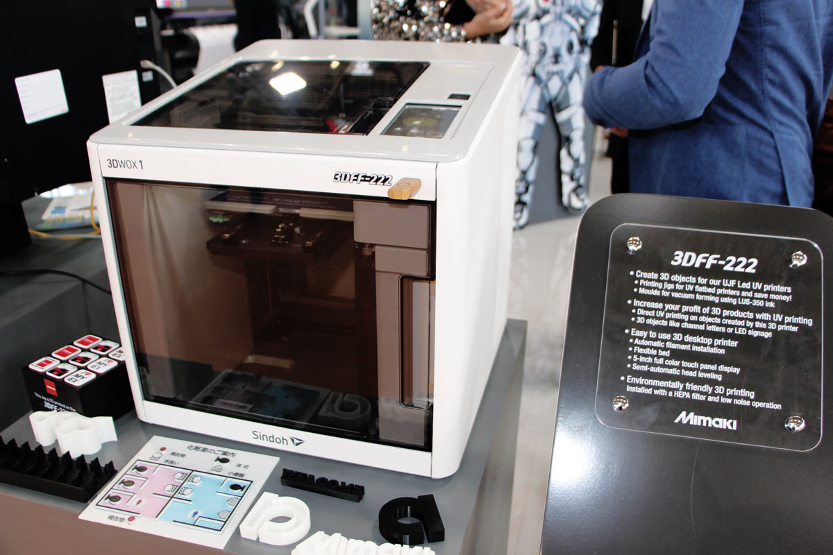 Новый 3D-принтер Mimaki 3DFF-222