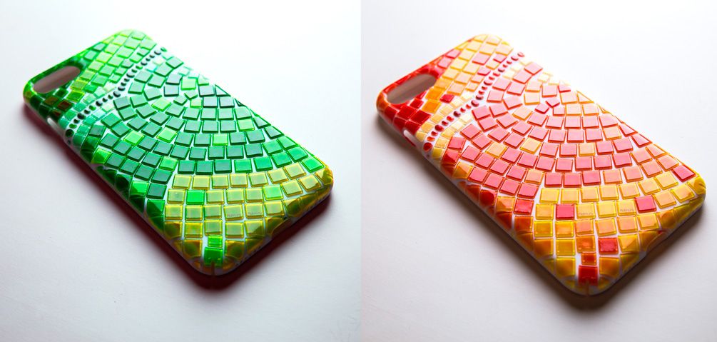 Чехлы для смартфонов с напечатанными изображениями и рельефной текстурой, сформированной при помощи лака