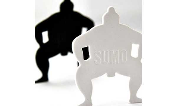 Компания «Берег» объявила о начале продаж нового дизайнерского картона Sumo производства Favini