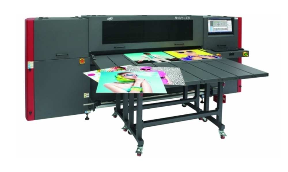 Компания EFI представила новый широкоформатный принтер Pro 16h со светодиодной сушкой