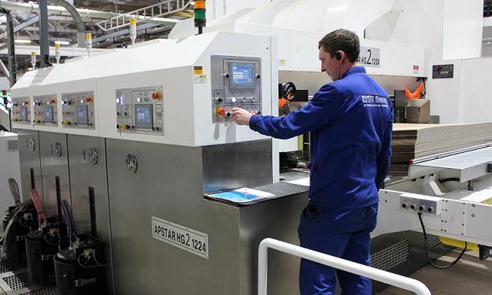 АО «Фамадар Картона Лимитед»