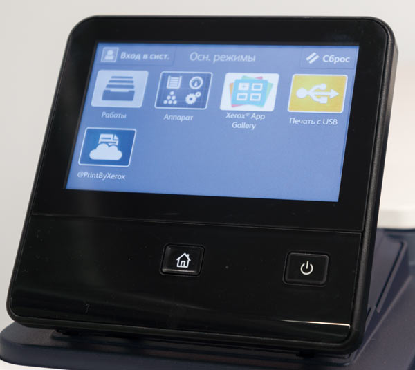 Панель управления принтером оснащена цветным ЖК-дисплеем с 5-дюймовым сенсорным экраном