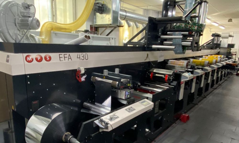 Компания «Огард» сообщила о вводе в эксплуатацию в типографии «Санрайз» 9-красочной флексографской машины EFA 430