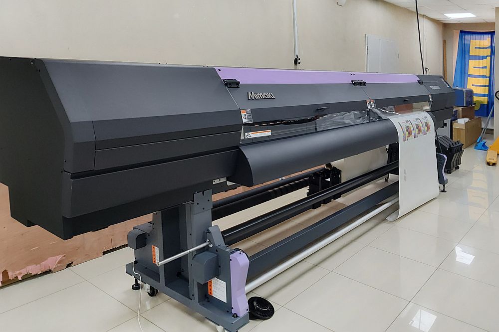 Экосольвентный принтер Mimaki SWJ-320EA в Центральном аппарате ЛДПР